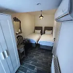 Fizzio Otel 2*