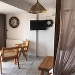 Otel Fizzio 2*