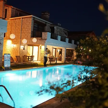 Fizzio Alacati